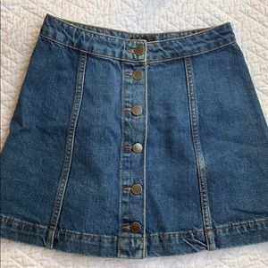 TOPSHOP button front hi waisted denim skirt